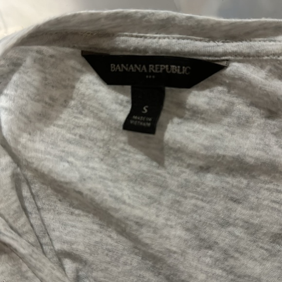 BANANA REPUBLIC Tshirt - Picture 3 of 4